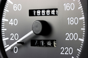odometer of used car showing mileage of 195049 km