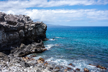 Fototapeta na wymiar rocks in the ocean