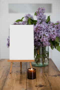 mockup - card lying image of lilacs