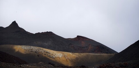 cordillera de un volcan en Galapagos  - obrazy, fototapety, plakaty
