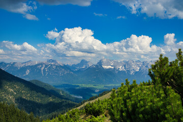 Fototapeta na wymiar wunderschöne Alpen 