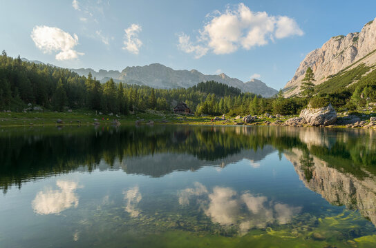 A walk in the valley of the seven lakes