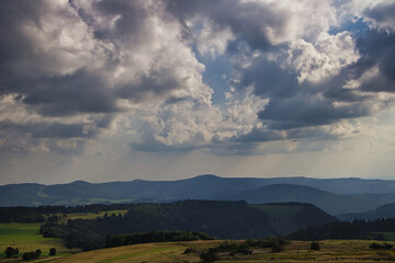Obraz premium clouds over the mountains