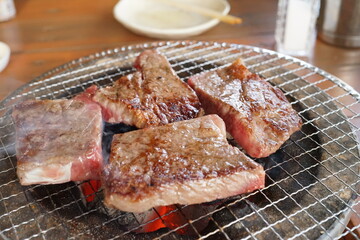 サーロインステーキを七輪で焼く3