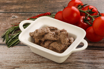 Soft chicken liver with cream