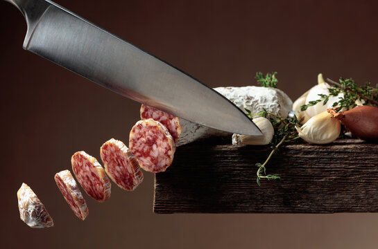 Traditional dry-cured sausage with thyme, onion, and garlic.