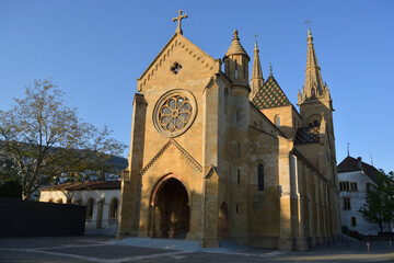 Fototapeta na wymiar Church of Neuchâtel in the castle district