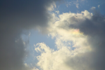 Nuages et arc en ciel