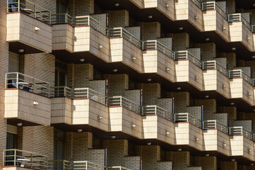 batiment immeuble appartement immobilier balcon etages