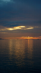 Naklejka premium sunset over the sea