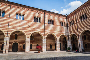 View of "Cortile del Mercato Vecchio" in Verona, Veneto, Italy, Europe, World Heritage Site
