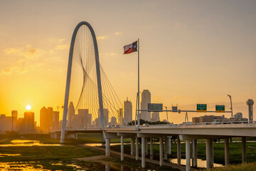 Dallas, Texas skyline at dawn