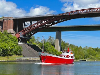 altes Küstenmotorschiff im Nord-Ostsee-Kanal