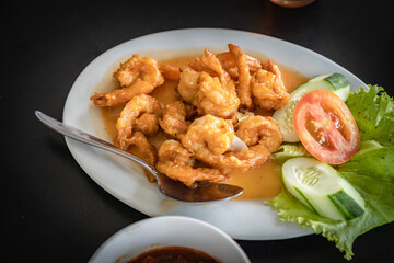 Fried Shrimp With Salted Egg