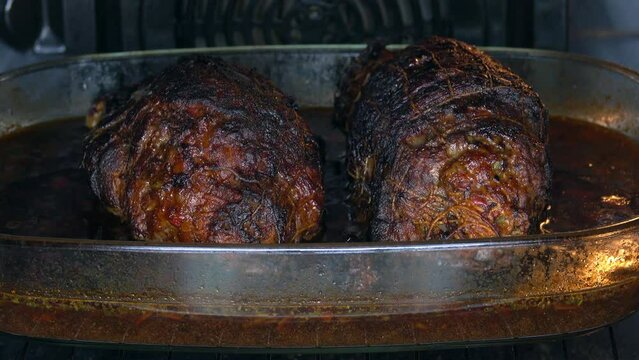 Rollbraten im Backofen