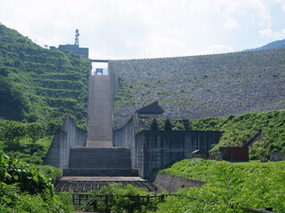 三国川ダム