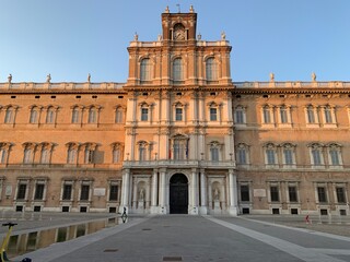 Fototapeta na wymiar Palazzo ducale di Modena
