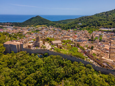 Mercado de Capdepera, May 2022, Mallorca
Aerial Photos
Castle of Capdepera