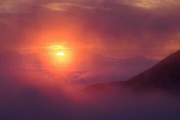 夕暮れの北アルプス 立山連峰