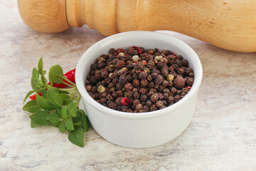 Peppercorn mix heap in the bowl