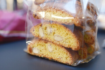 sachet biscuits italiens