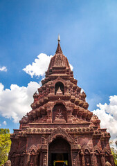 Fototapeta premium Wat Huai Kaeo or Wat Huay Kaew pagoda temple in Lopburi,Thailand