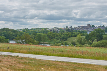 vue sur l'étang de martigné-ferchaud