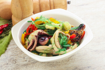 Salad with baby octopus and chukka