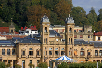 Fototapeta premium Rathaus von Donostia San Sebastián in Spanien