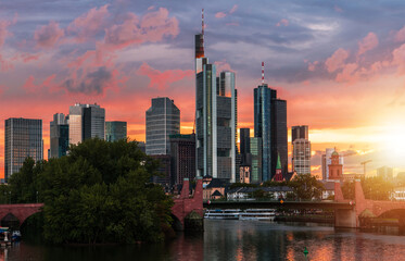Summer Sunset Sky Over Frankfurt am Main Skyline - obrazy, fototapety, plakaty