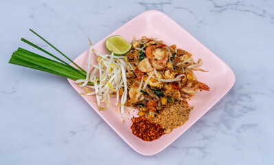 Thai Mixed Curries with Rice - อาหารไทย