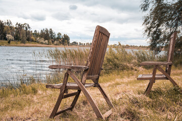 Rest by the lake