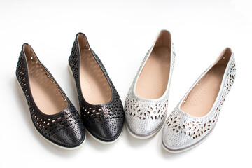 women's comfortable shoes. Summer black and white flat-soled slippers
