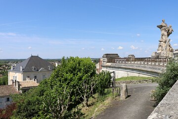 Fototapeta na wymiar Vue d'ensemble d'Angoulême, ville de Angouleme, département de la Charente, France