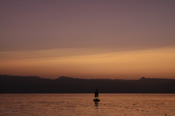 Fototapeta premium Golden sunset over the Red Sea