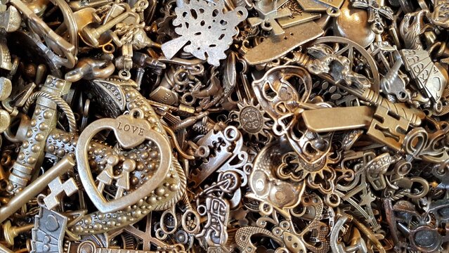 bronce pendants