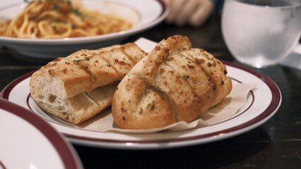 美味しそうなガーリックトースト