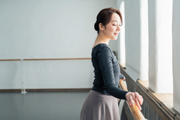 バレエ教室 講師 © One
