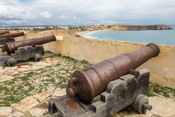 Fototapeta na wymiar Kanonen in der Festung von Sagres in Portugal