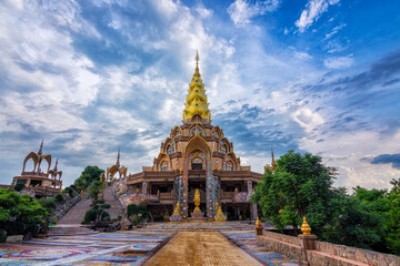 Naklejka premium Beautiful temple is name Wat Phra Thart Pha Son Kaew Located in Khao Kho, Phetchabun province of Thailand. Temple of public.