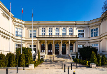 Historic Palac Rembielinskiego Palace, known as Lesserow Palace or Poznanski Villa at Piekna street and Ujazdowskie Avenue in Srodmiescie district of Warsaw in Poland © Art Media Factory