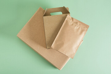 kraft carton box with handle and paper zip bag for packaging, CO2 neutral recycled material, zero...