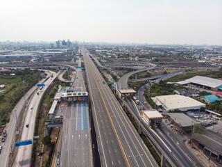 Fototapeta na wymiar Aerial view intersection transport road with car movement city building