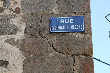 Rue typique, ville de Confolens, département de la Charente, France