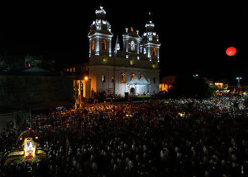 Crowd gathered in front of Catedral da S&eacute; by night during the festivities of C&iacute;rio de Nazar&eacute;, a catholic festivity and the largest religious festival in Brazil. Bel&eacute;m, Par&aacute;, Amazon, Brazil. October, 2