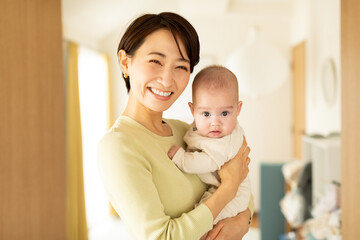 赤ちゃんと母親のポートレート