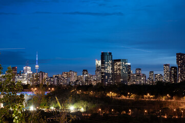 Fototapeta na wymiar Beautiful views of Downtown Toronto at Night