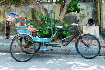 Fototapeta na wymiar Cycle Rickshaw on street