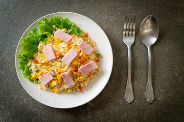 fried rice with ham and mixed vegetable (carrot, green bean peas, carrot)