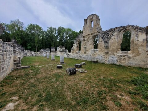 Abbaye de Vauclair